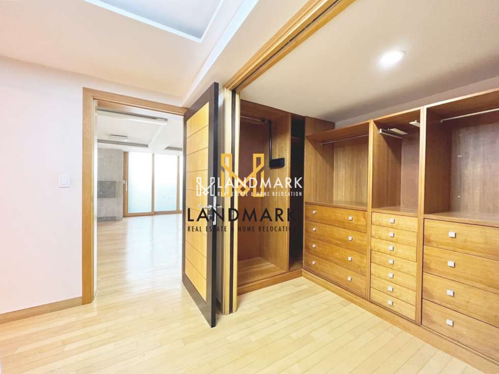 서울 용산구 이태원동 이태원역 파르테논빌라 테라스세대 도배 및 조명 리모델링 즉시입주 연세 매물번호 14047 사진 1