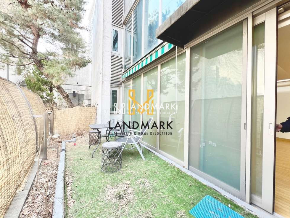 서울 용산구 이태원동 이태원역 파르테논빌라 테라스세대 도배 및 조명 리모델링 즉시입주 연세 매물번호 14047 사진 3