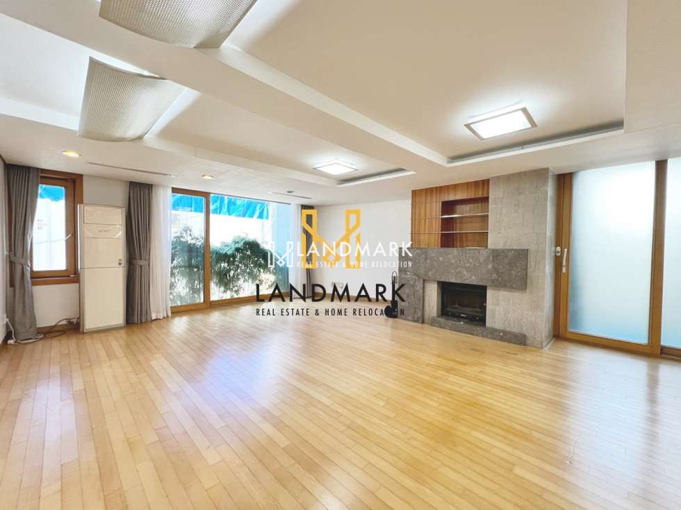 서울 용산구 이태원동 이태원역 파르테논빌라 테라스세대 도배 및 조명 리모델링 즉시입주 연세 매물번호 14047 사진 7