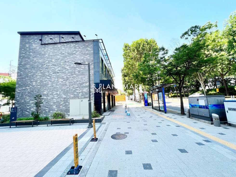 서울 성동구 성수동1가 성수동 대로변 2층 통건물 임대 무권리 상가 연면적70평+루프탑 월세 매물번호 14172 사진 3