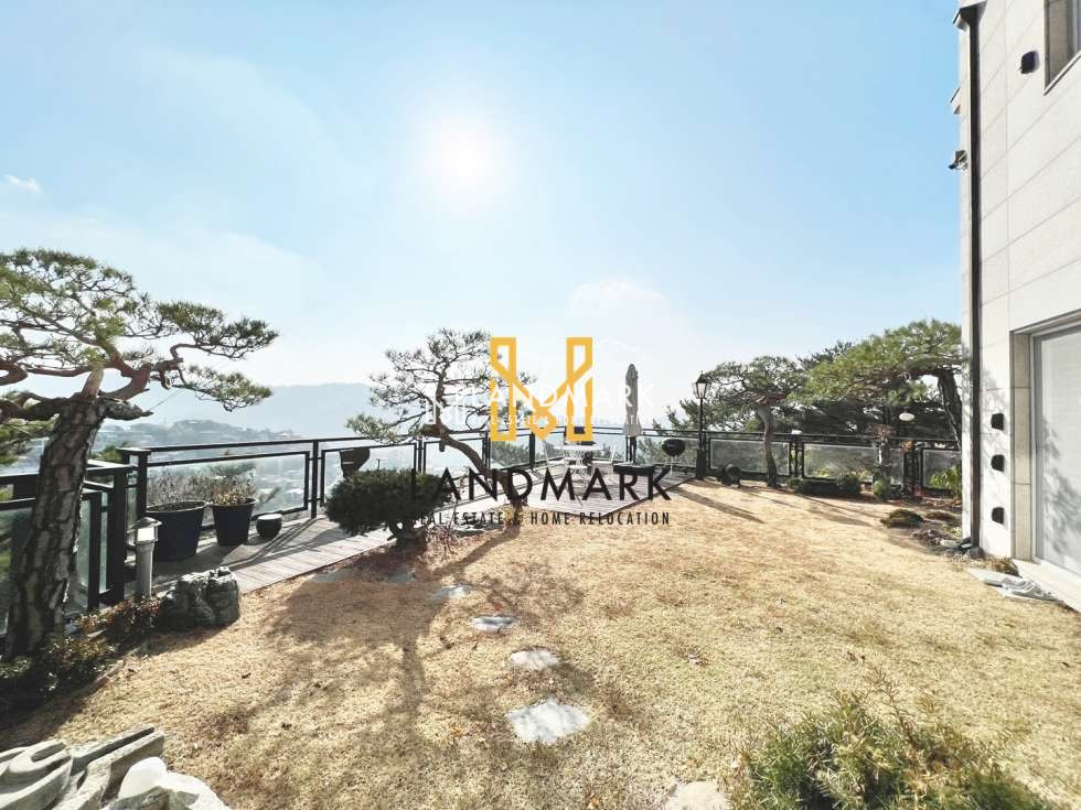 서울 종로구 평창동 평창동 단독주택 월세 대지123평 실90평 뷰가 최고 예쁜 집 월세 매물번호 13955 사진 4